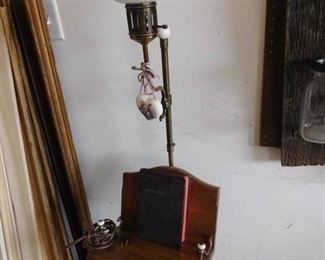 Vintage Book Stand w/Lamp