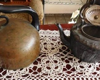 Vintage Teapots, (1) Paul Revere