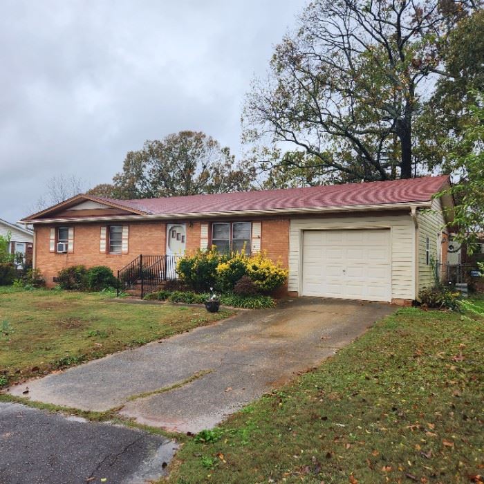 Greer, SC One Day Only Estate Sale! Treasure... starts on 11/19/2022