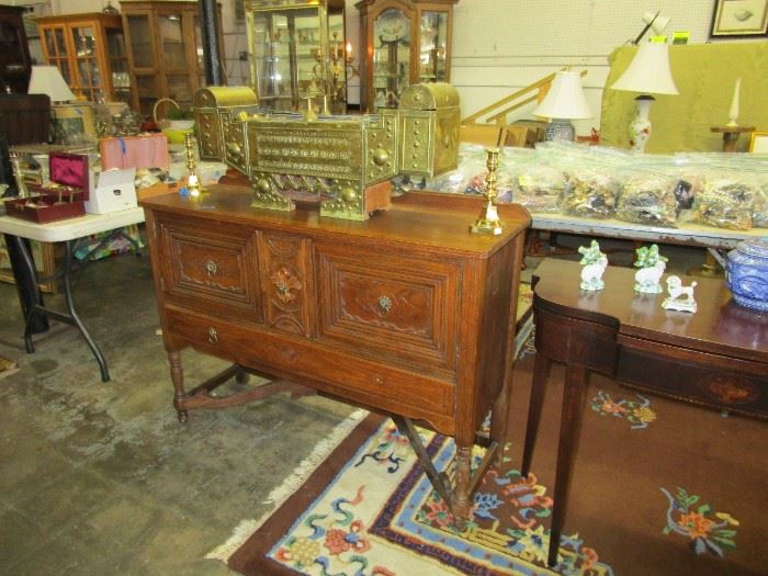 3 DAY ESTATE SALE, VINTAGE FURNITURE, WATER... starts on 12/9/2022