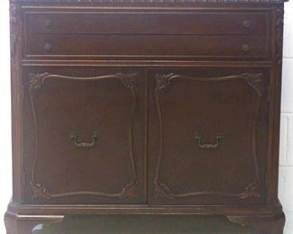 20x - Chippendale Mahogany Carved Server w/ bell flower carved corner 33 x 36 x 15 1/2
