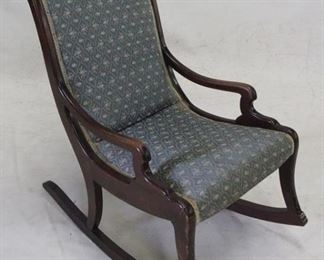 669 - Rocking Chair - 31 x 19 x 20

