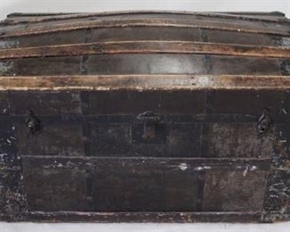 778 - Vintage Dome Top Trunk w/ tray 20 x 36 x 20
