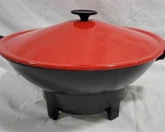 946 - Electric Wok by Westbend
