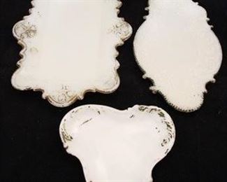 1159 - 3 Vintage milk glass trays
