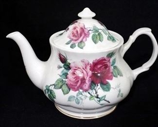 1174 - Roy Kirkham "English Rose" teapot 9 x 6 1/2
