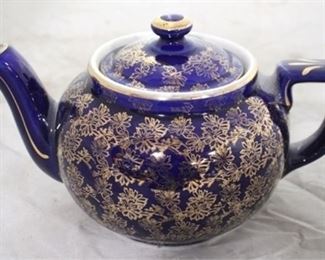 1232 - Hall's China teapot
