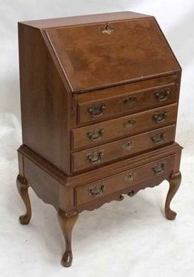 2059 - Maddox Queen Anne ladies desk with key 39 1/2 x 24 x 16 1/2 Nice finish
