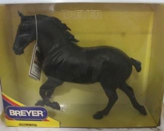 2351 - Breyer Horse 573 Cedar Farm Wixon Champion Percheron Mare
