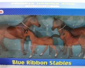 2360 - Blue Ribbon Stables boxed set 2 horses & 2 foals Sorrel
