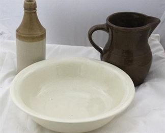2448 - 3 Pieces vintage pottery
