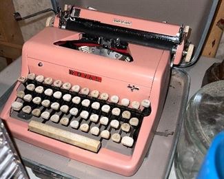 Royal Quiet De Luxe PINK Typewriter 