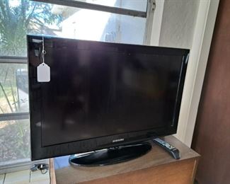 SAMSUNG TV