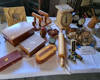 WOOD BOXES, SCALE, LITTLE CARS, FRAME ++