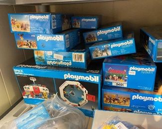 This Playmobil stuff is amazingly cool.