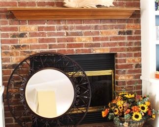 Lots of beautiful decorative items.