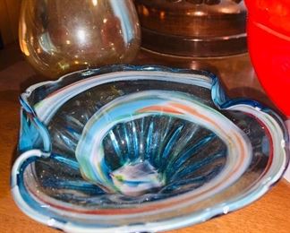 Art glass bowl 