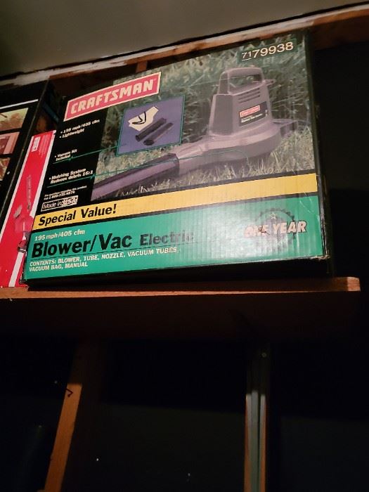 Electric blower/vac