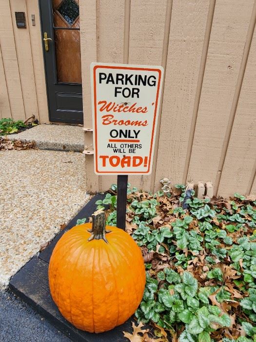 50 OFF on SUNDAY Stunning Hawthorne Woods Estate starts on 12/2/2022