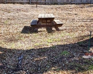 picnic table