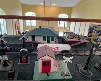 Lionel Trains,  table layout, controllers and accessories