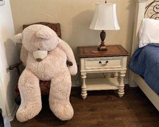 Giant stuffed teddy bear
