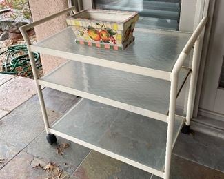 Serving cart