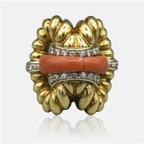 Fine 18K Yellow Gold Italian Diamond & Coral Ladies Cocktail Ring