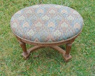 VICTORIAN STOOL