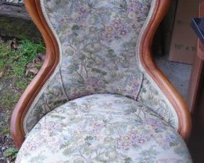 VICTORIAN CHAIR