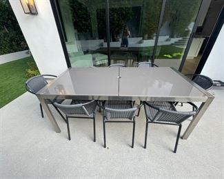 8 seater outdoor modern table