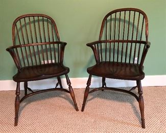 Late 18th Century Vintage Windsor arm chair