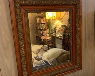 Gaze upon yourself in this amazing mirror!