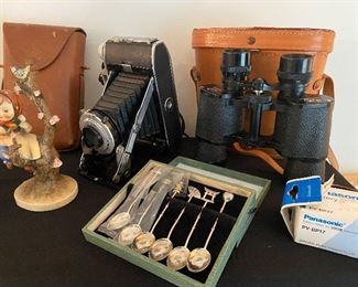 Vtg. Camera and binoculars