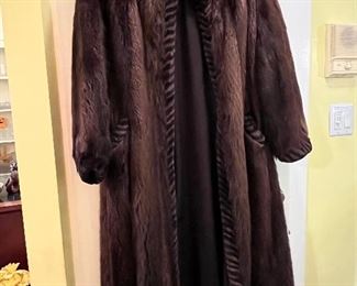 Full length beaver coat with lynx trim