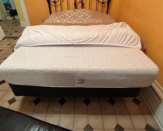 Full size memory foam mattress and box