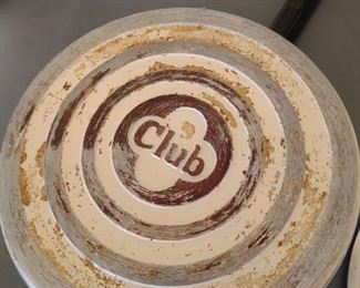 Club Pot with lid
