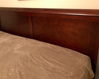 King Sleigh Bed 