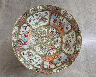 19th Century Chinese Rose Medallion Bowl
