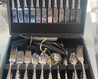 Oneida service for 12 plus serving pieces 