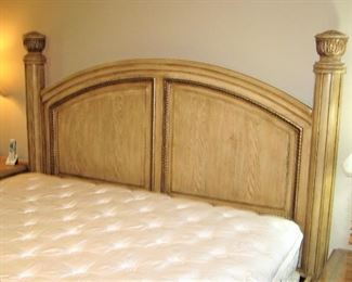 KING HEAD/FOOT BOARD
