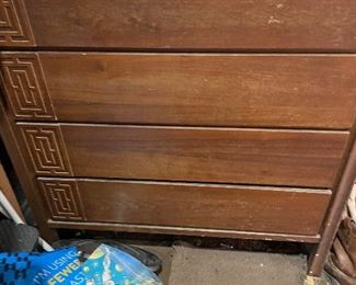 Mid century chest of drawers