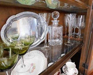 Tray, glassware
