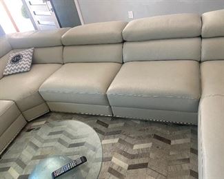Modani Leather Sectional Sofa 