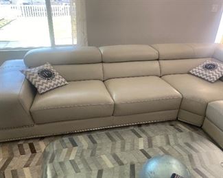 Modani Leather Sectional Sofa 