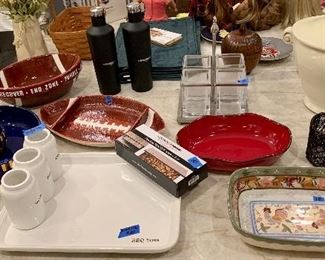 Assorted serving items:
*Mud pie BBQ Boss platter w/ utensils caddy $20
*2 pc football platter/ bowl set $15 
*Southern Living red serving $10
*glass 4 section utensil caddy $20 sold
*NIB Kitchen & Home Stainless Steel grill smoker box $10 sold
