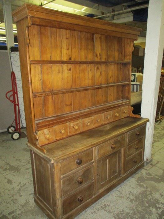 PRIMITIVE CABINET