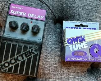 Rocktek Super Delay and Qwik Tune Automatic Guitar Tuner 