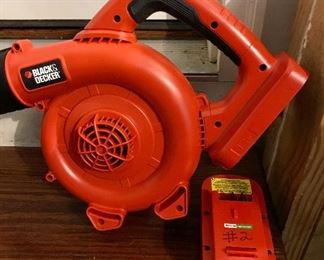 Black and Decker Leaf Blower and Battery 