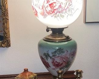Roses Gone with Wind Lamp